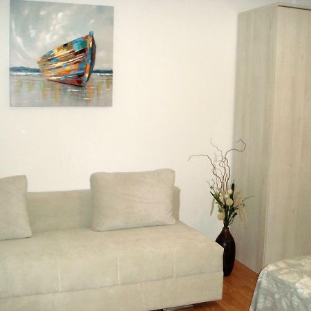 App Ivan Junior Selce Exterior foto